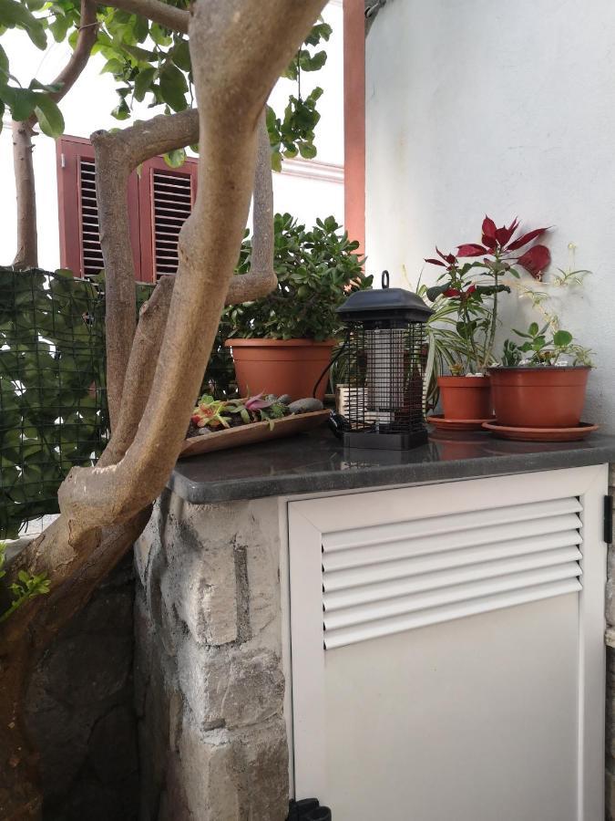 Al Limone Apartment Đảo Lipari Ngoại thất bức ảnh
